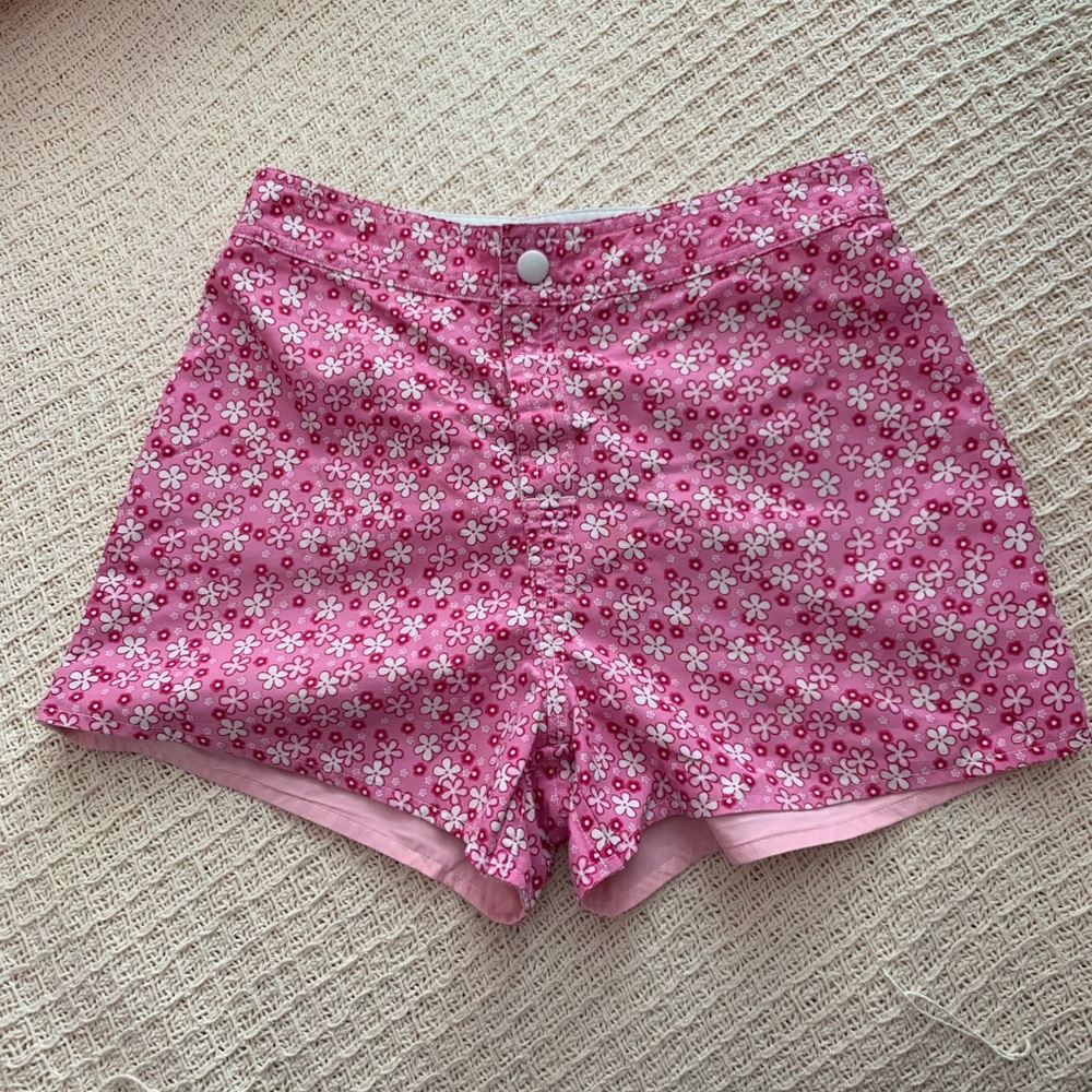 Reversible swim shorts